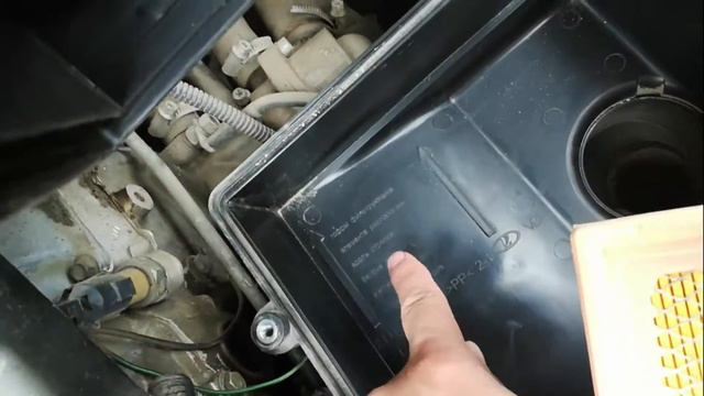 Меняю воздушный фильтр Ваз 2170 С правильной его установкой смотреть онлайн