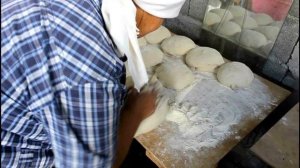Грузинский Хлеб «Тонис Пури». Как пекут хлеб в Грузии. Жизнь в Грузии. Очень интересно!