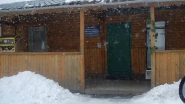 Маленький охранник зажигает! смотреть онлайн