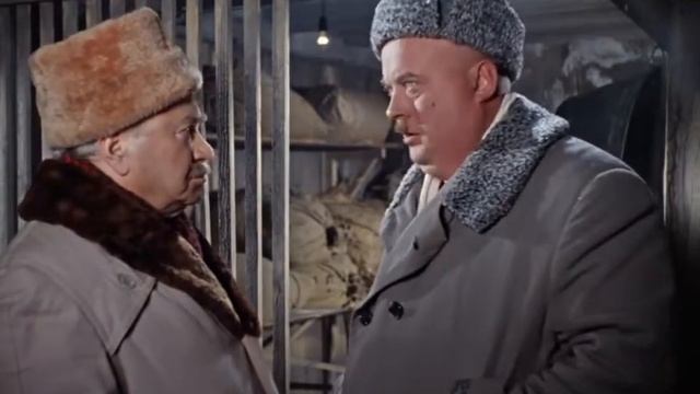 - Болван. - Согласен. смотреть онлайн