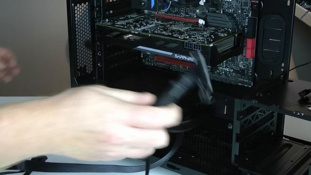 Jak zamontować zasilacz komputerowy i podłączyć kable (poradnik dla początkujących) смотреть онлайн