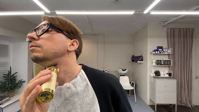 КАК ПОДСТРИЧЬ✂️БОРОДУ И ЩЕТИНУ САМОМУ В ДОМАШНИХ УСЛОВИЯХ ➡️ ЛАЙФХАК смотреть онлайн