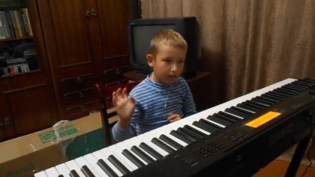 Сольфеджио. Натуральные, гармонические и мелодические гаммы. Мажорные и минорные гаммы. смотреть онлайн