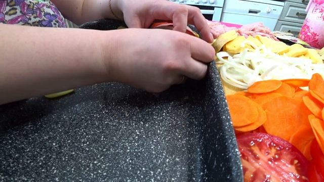 Готовим обед: вкусная картошка с мясом смотреть онлайн