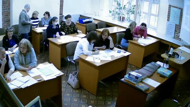 Как помочь своему ребёнку в учёбе? - Встреча с директором школы "Обучение в диалоге" смотреть онлайн