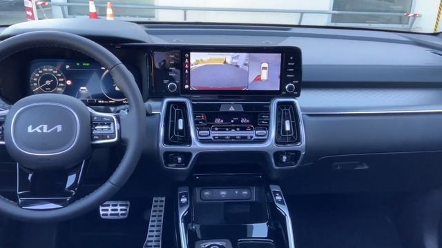 KIA SORENTO MY2023 RUNWAY RED | WALKAROUND смотреть онлайн