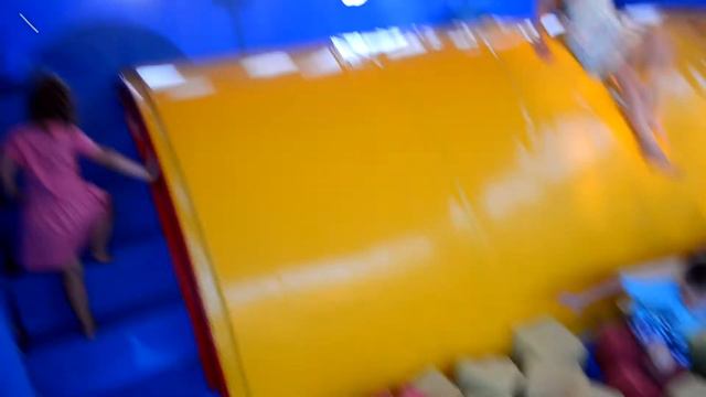 Аттракционы на берегу моря ВЛОГ Часть 1 смотреть онлайн