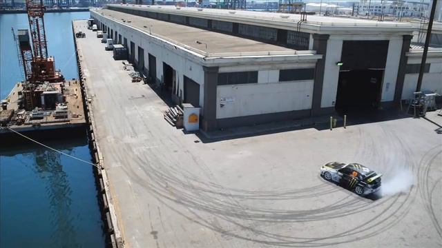Ken Block Gymkhana 2 смотреть онлайн