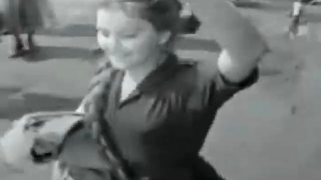 ФРОНТОВАЯ ЛЮБОВЬ смотреть онлайн