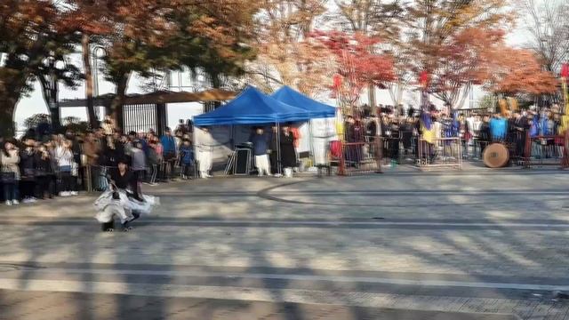 Traditional Korean Martial Arts Demonstration n concert at Namsan Tower [Seoul tower] in Seoul kore смотреть онлайн