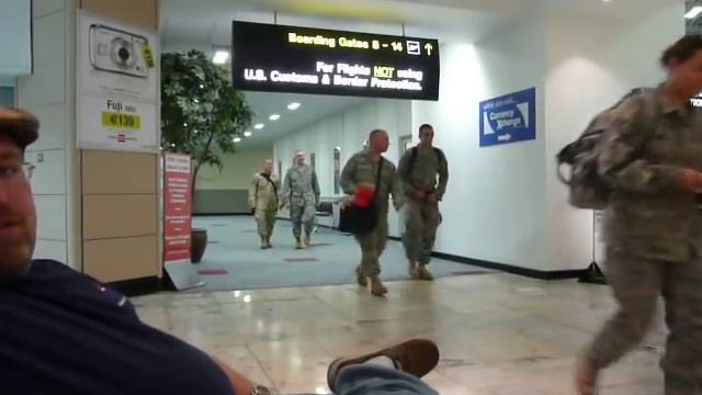 American Soldiers in Shannon Airport, Ireland смотреть онлайн