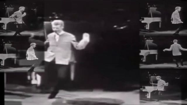 The Trashmen - Surfin Bird - Bird is the Word / Parody смотреть онлайн