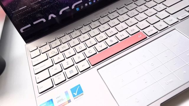 Asus ZenBook 14X OLED Space Edition en Perú: Unboxing en español ✅ смотреть онлайн