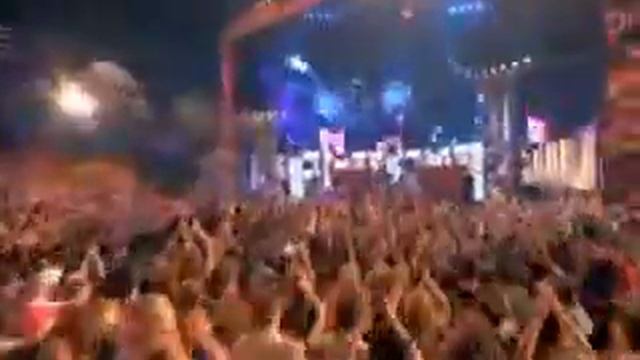 Simple Plan - Perfect World смотреть онлайн