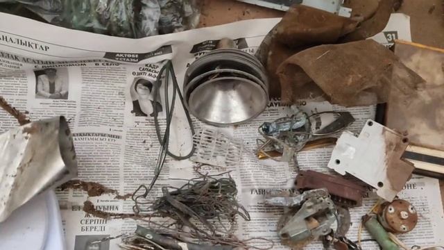 ПОИСК МЕТАЛЛА НА СВАЛКЕ И РАЗБОР ХЛАМА смотреть онлайн