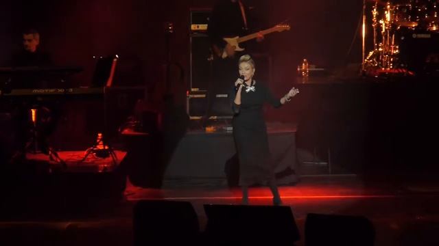 Сольный концерт Лаймы Вайкуле в Киеве (ДК "Украина", 19.03.16) смотреть онлайн