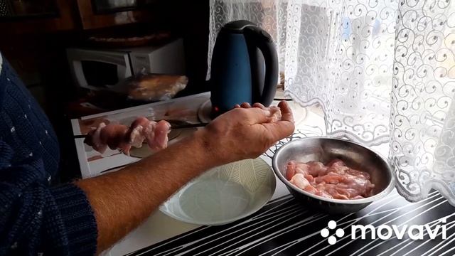 Делаем крышу на веранде. Топим камин. Подарили карасей смотреть онлайн