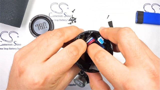 JBL Flip Essential - Battery Replacement - CS-JMF400SL смотреть онлайн