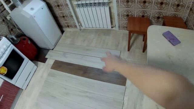 Необычная отделка.Клеим ламинат на стену-1 ЧАСТЬ смотреть онлайн