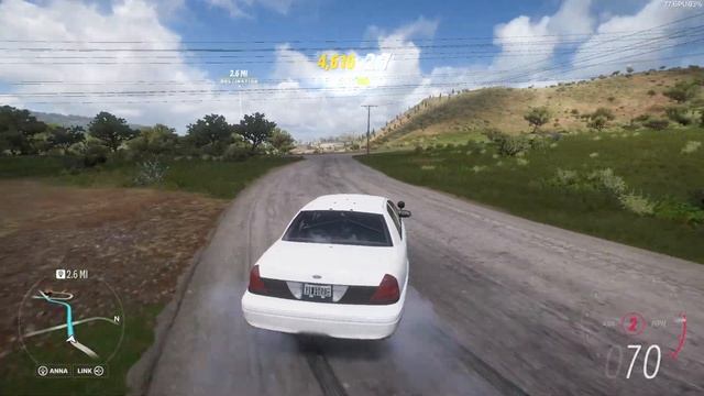 I Accidently Built A Drift Crown Vic! | Forza Horizon 5 смотреть онлайн