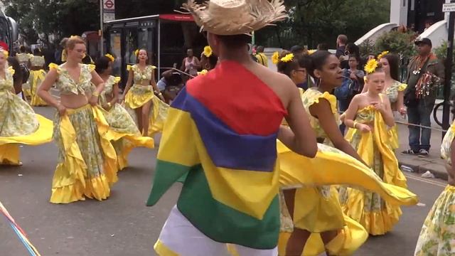 Colourful Notting Hill Carnival takes place in London, 2018 смотреть онлайн