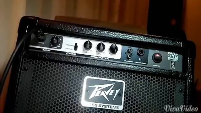 Peavey Max 110 Bass Combo: Bassreviewed Episode (quick review) смотреть онлайн
