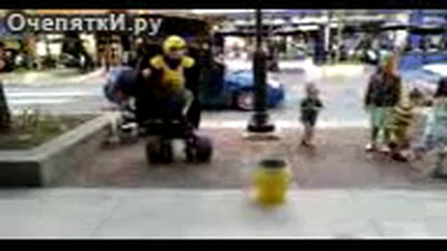 Человек трансформер радует детей смотреть онлайн