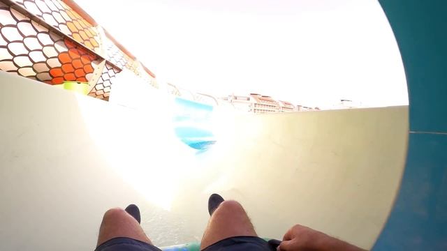 Boomerang Water Slide at Crystal Waterworld Resort смотреть онлайн