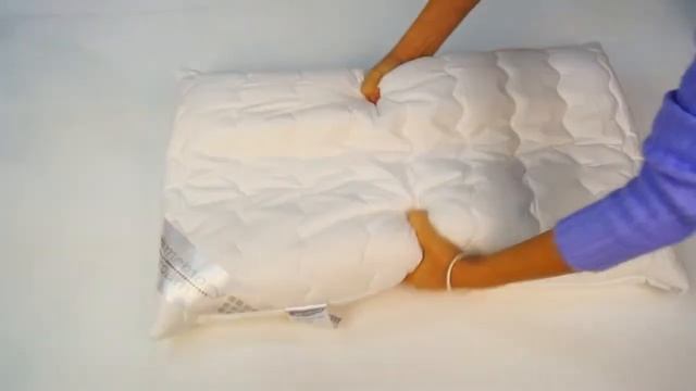 Подушка ортопедическая Memory Foam с памятью формы смотреть онлайн