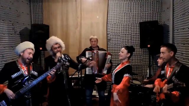 Сумасшедшая. cover. #Carremusic. смотреть онлайн
