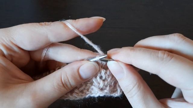 Вяжем комбинированный узор "Колоски и ажур" спицами. смотреть онлайн