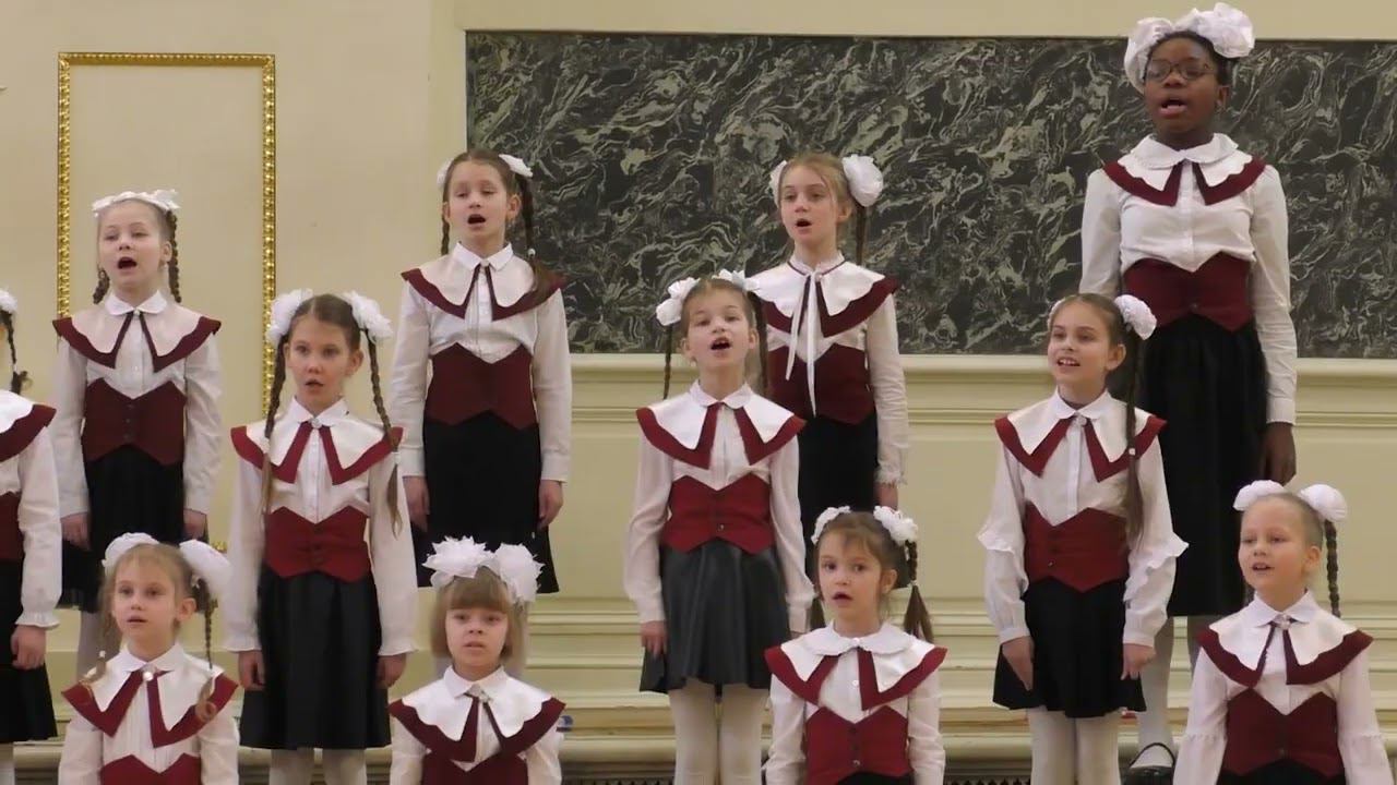 "От топота копыт" из кантаты В. Плешака "Кот в сапогах" либретто А.Таскина - хор "Веселые голоса" смотреть онлайн