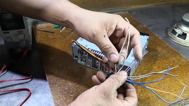 Como conectar un Auto estereo. смотреть онлайн