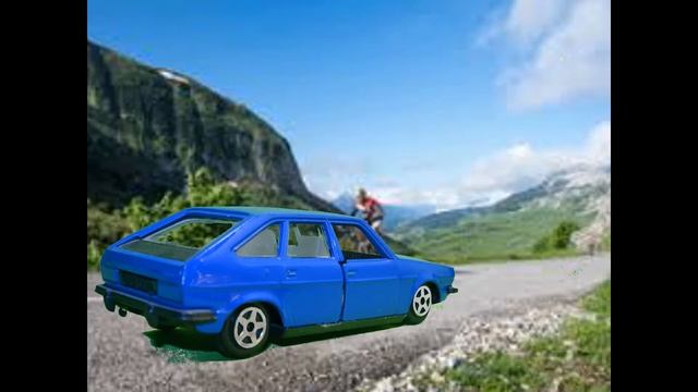 R 30 TS JETCAR DE NOREV 1/43 смотреть онлайн