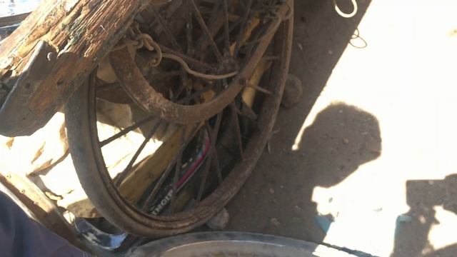 Karachi Ranchore Line Bike Spare Parts Market | Biggest Bike Parts Market in Pakistan | 2 May 2023 смотреть онлайн