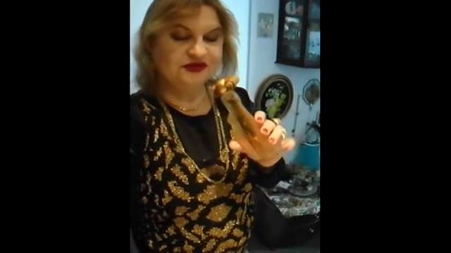 Парфюмы: Эпоха ароматов 80-90х уходит? смотреть онлайн