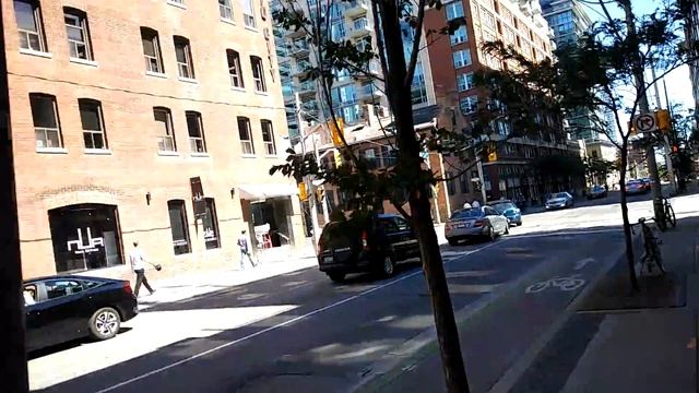 Заглубленные дома в Торонто.