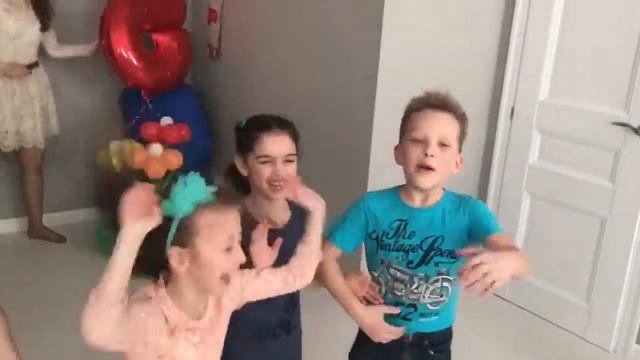 Оригинальные развлечения на детском празднике смотреть онлайн
