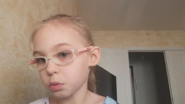 показываю как делать пакетик бумажный? смотреть онлайн