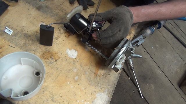 ВАЗ 21099 чистка бензонасоса замена уровня бензина смотреть онлайн