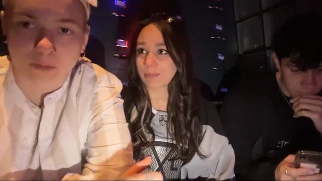 СТРИМ КИРА МЕДВЕДЕВА СЁМА И ВЛАД ЗА КУЛИСАМИ У АСИ.. смотреть онлайн
