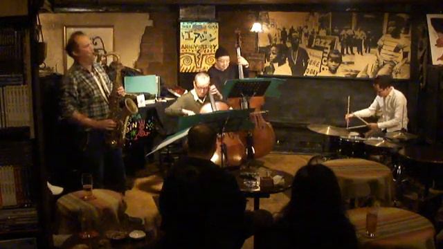 T.DELIUS×T.HONSINGER×INO×AKIRA@yokohamaエアジン2010 смотреть онлайн
