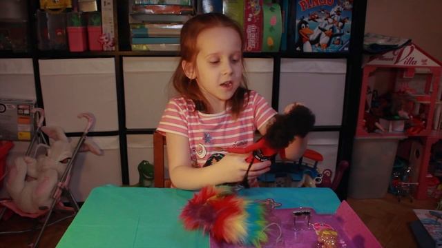 Барби Экстра в радужном пальто | Barbie Extra Rainbow braids смотреть онлайн