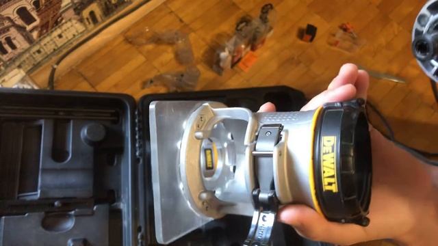 DeWALT D26204K