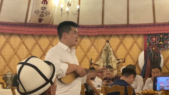 Не деген ыр? Ыйлатты. Кутман Садыбакасов. смотреть онлайн