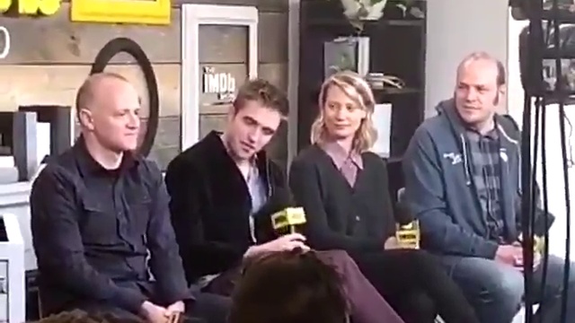 Роберт Паттинсон в студии IMDb 22 02 18 смотреть онлайн