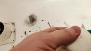 MRGOT устраняет свист вытяжного вентилятора в ванной - часть 1. Снятие, разборка, чистка, смазка.