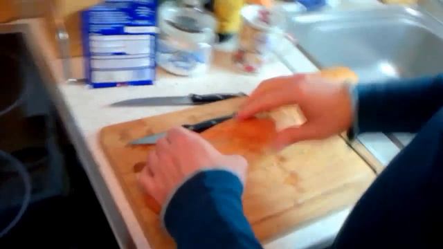 Багет с начинкой. Рецепт горячей закуски на скорую руку смотреть онлайн