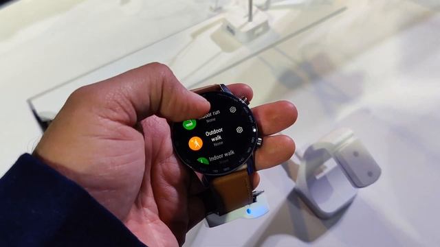 Honor MagicWatch 2 Hands On Review in Hindi смотреть онлайн