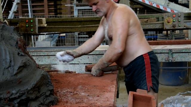 Производство кирпича ручной формовки смотреть онлайн